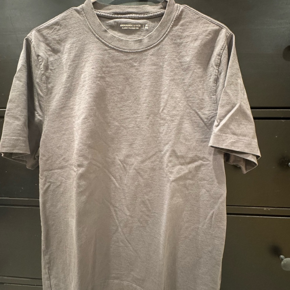 Abercrombie Gray Men's T-Shirt Distressed heavyweight 100% cotton